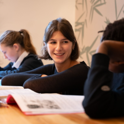 Améliorer ses notes au collège : 10 méthodes qui marchent